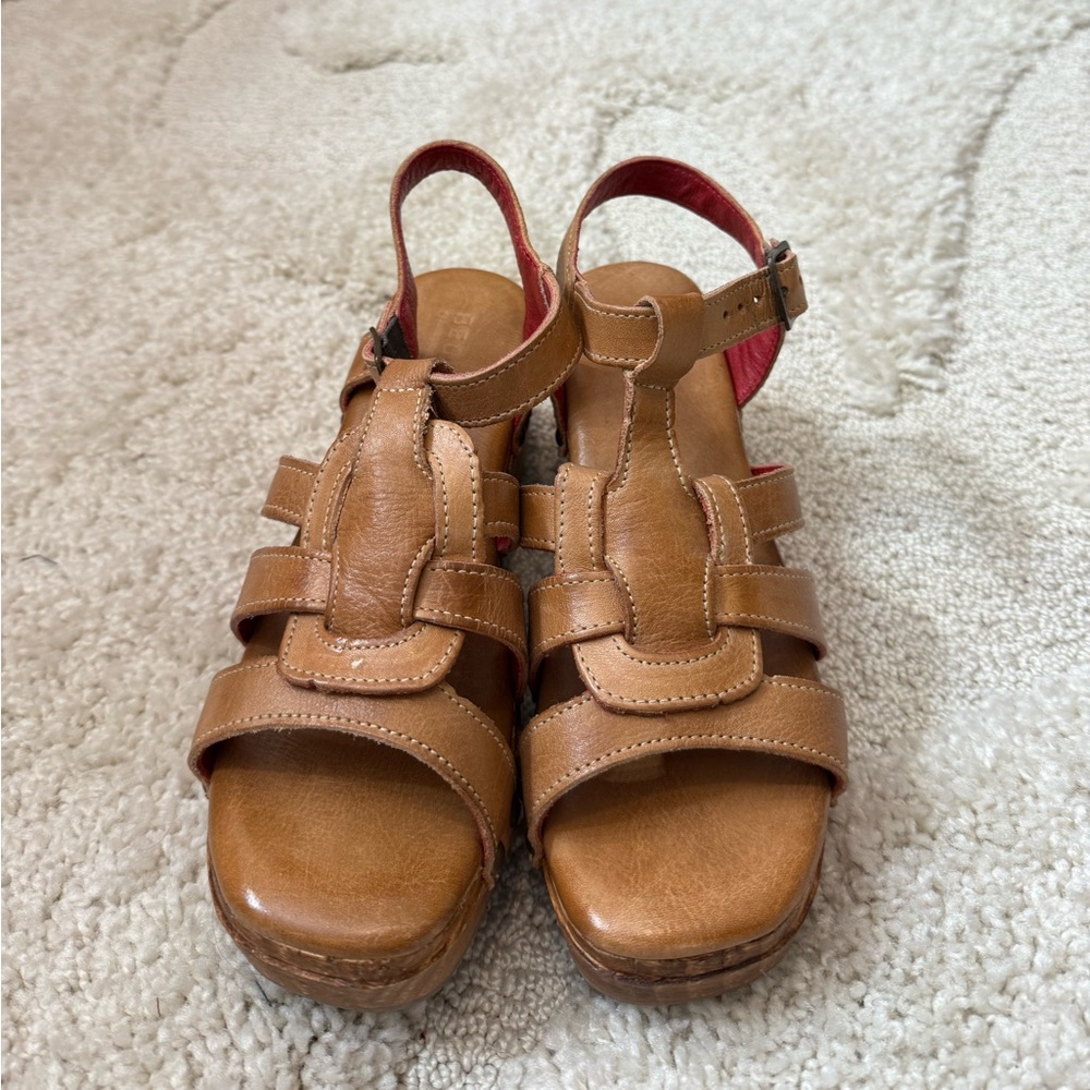 BedStu Fabiola Wedge Sandals